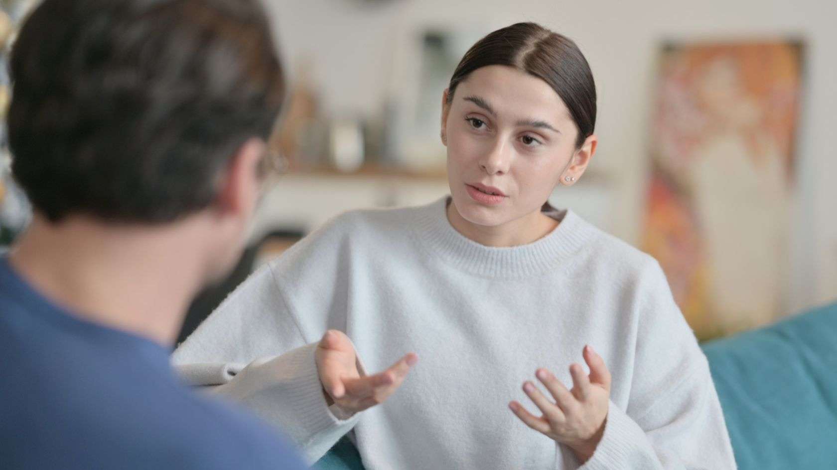 A professional debunking common myths about bipolar disorder to a client.