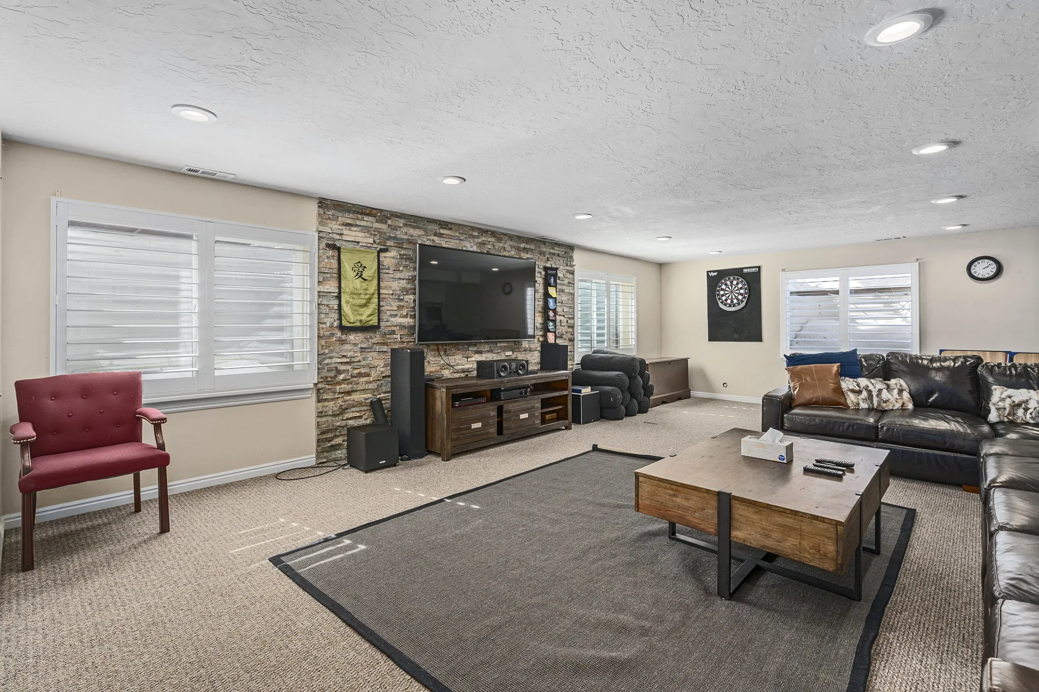 The client lounge at our Men's residential treatment in Utah